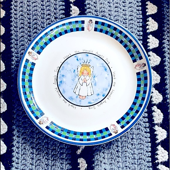 🎄Holiday’s International China 1998 Christmas Angel Stoneware 11" (Set of 6)🎄 - Picture 1 of 16